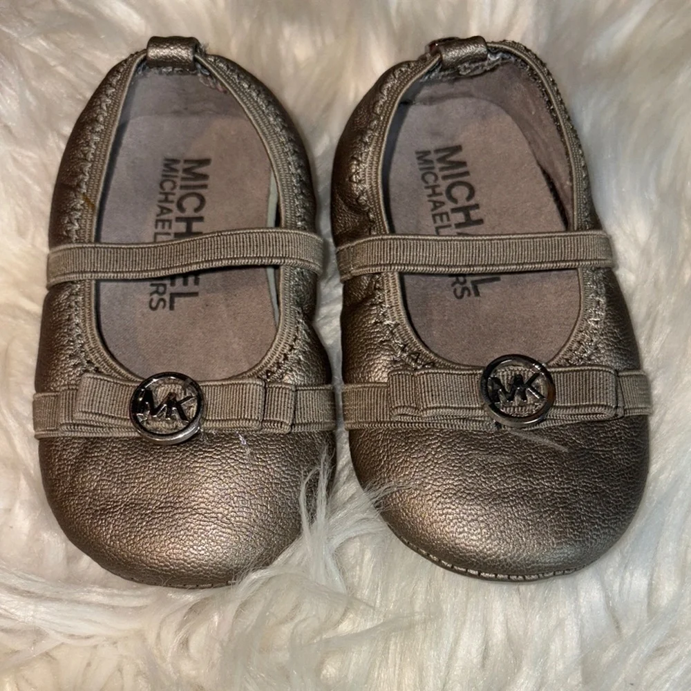 Michael Kors Gold Dress Shoes Elegant Metallic Finish